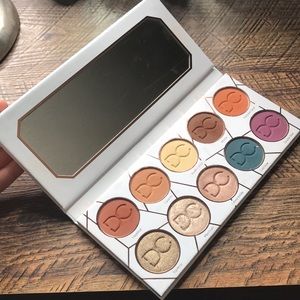 Dominique Cosmetics Latte palette